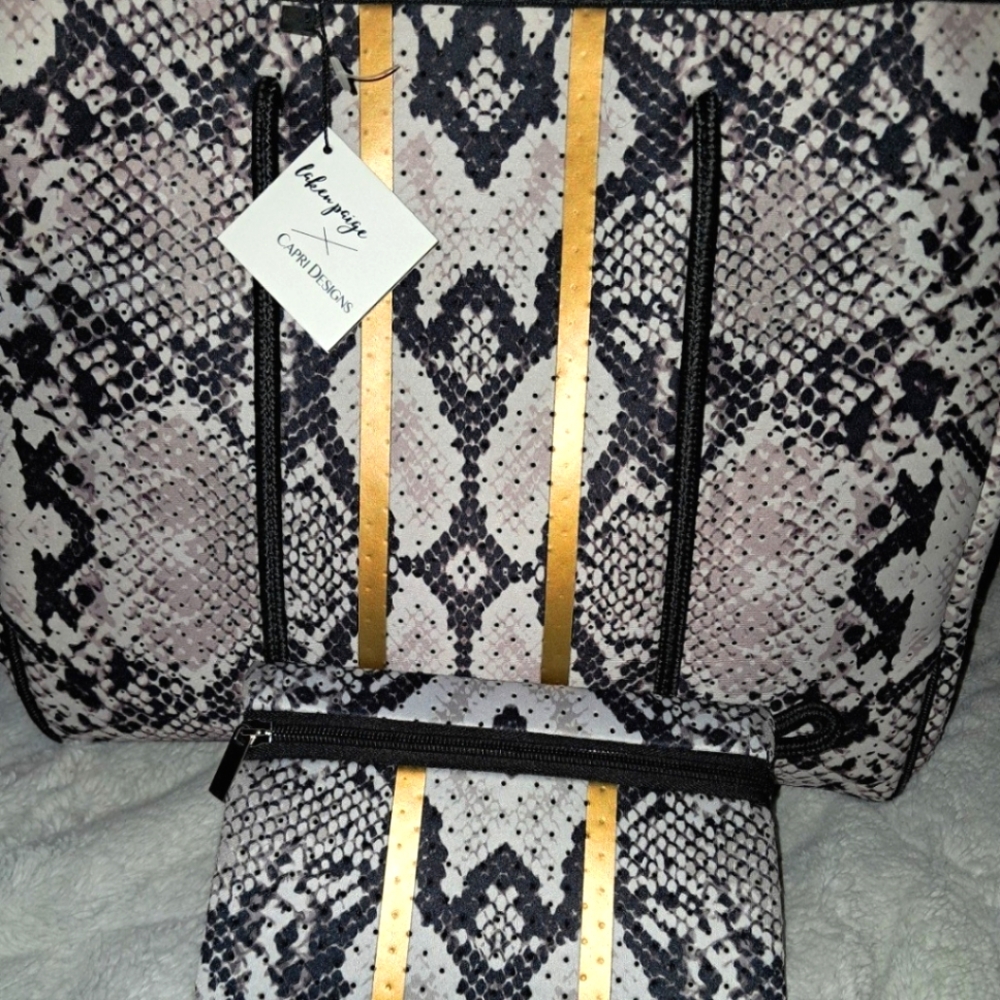 Womens tote purse NWT